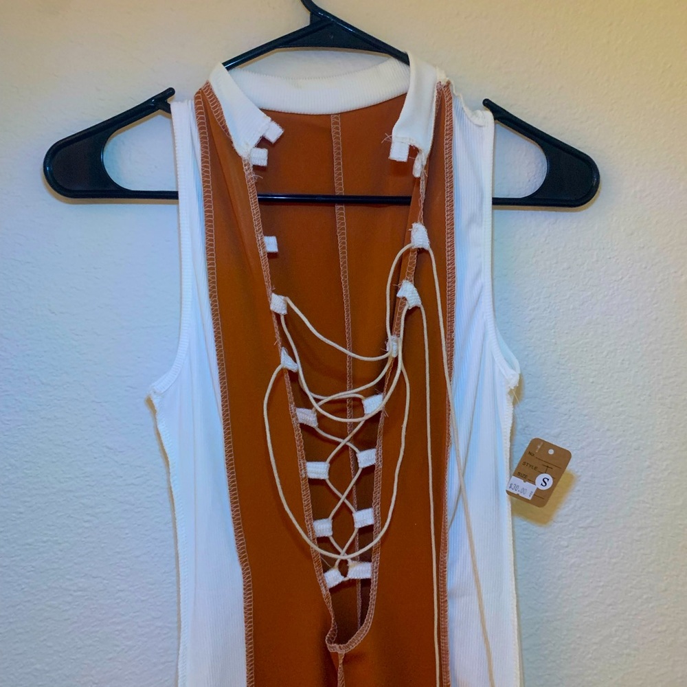 Lace up jumpsuit, without tags